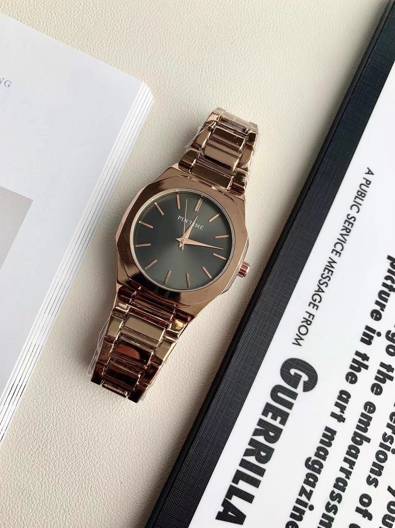 Montre Pin Time