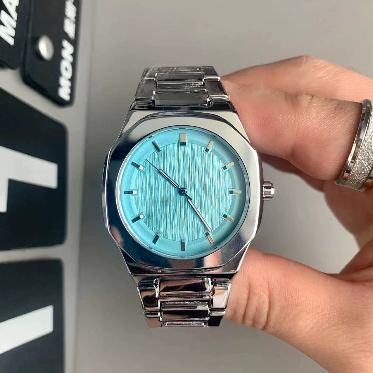 Montre Pin Time