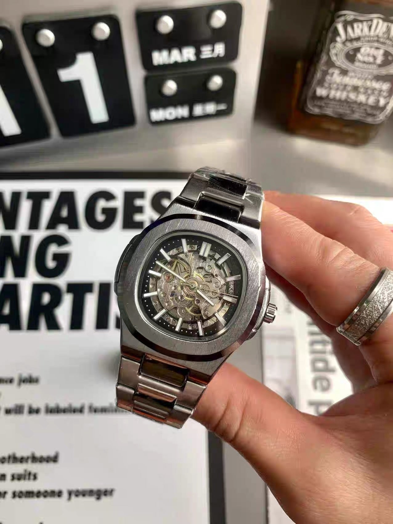 Montre squelette