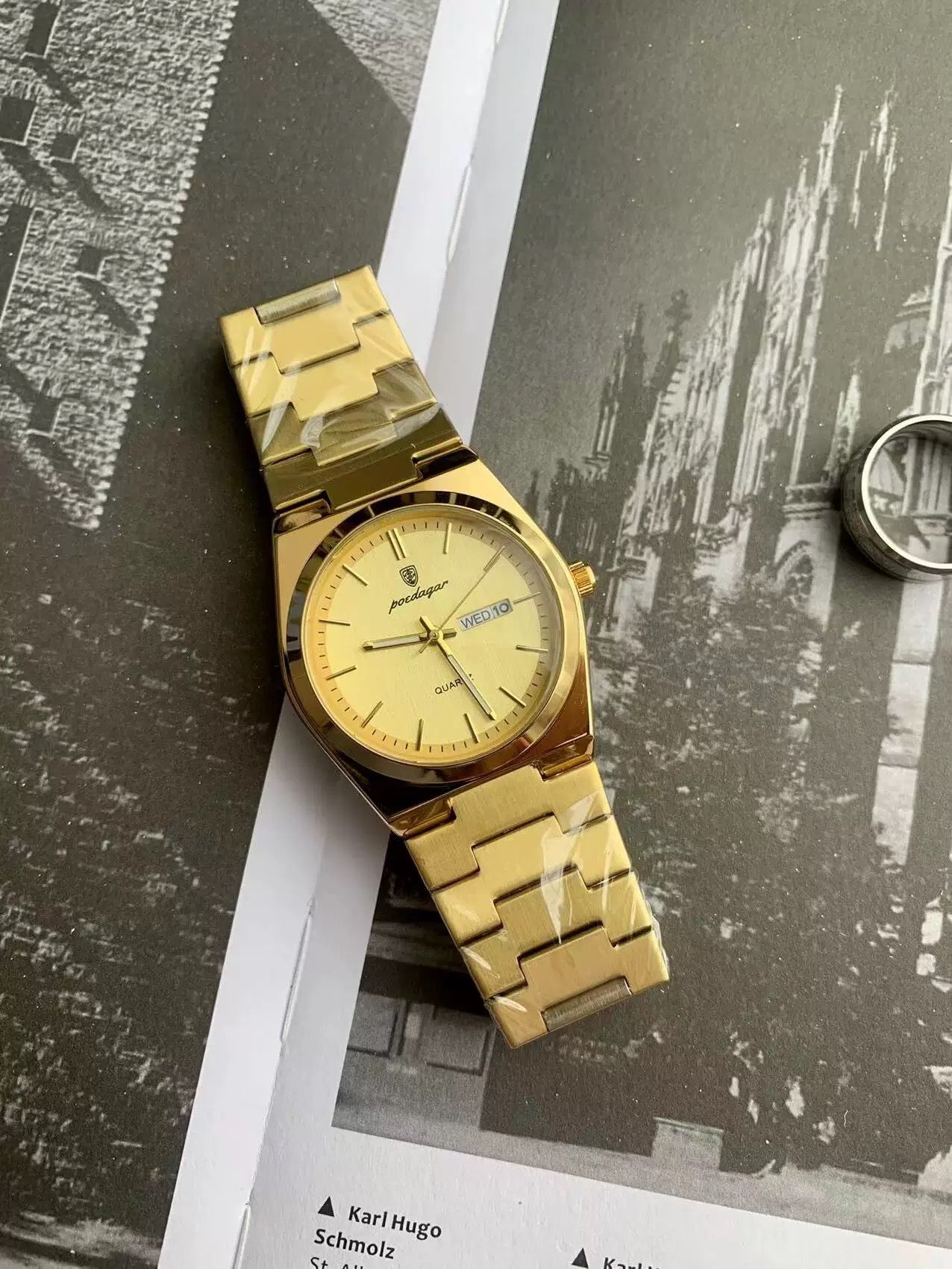 MONTRES POEDEGAR