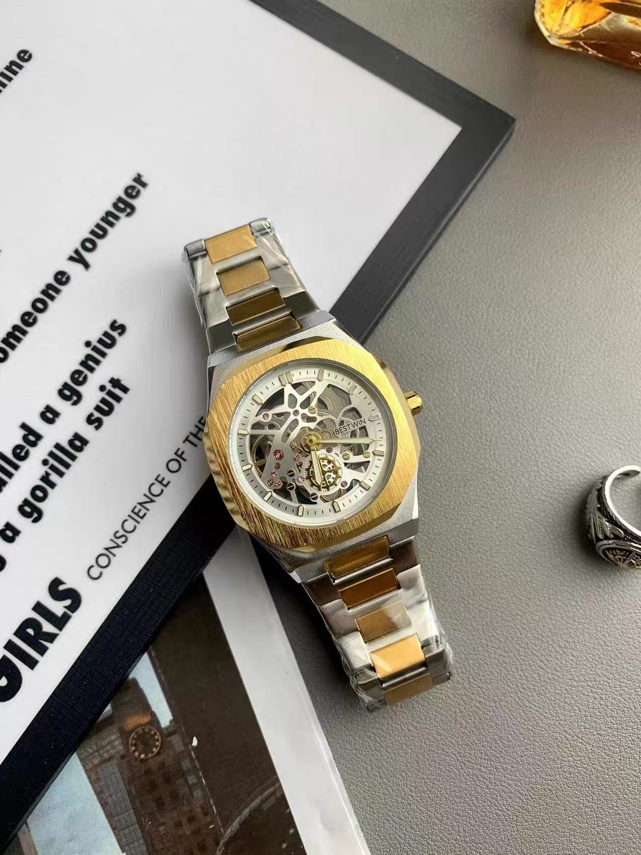 Montre squelette