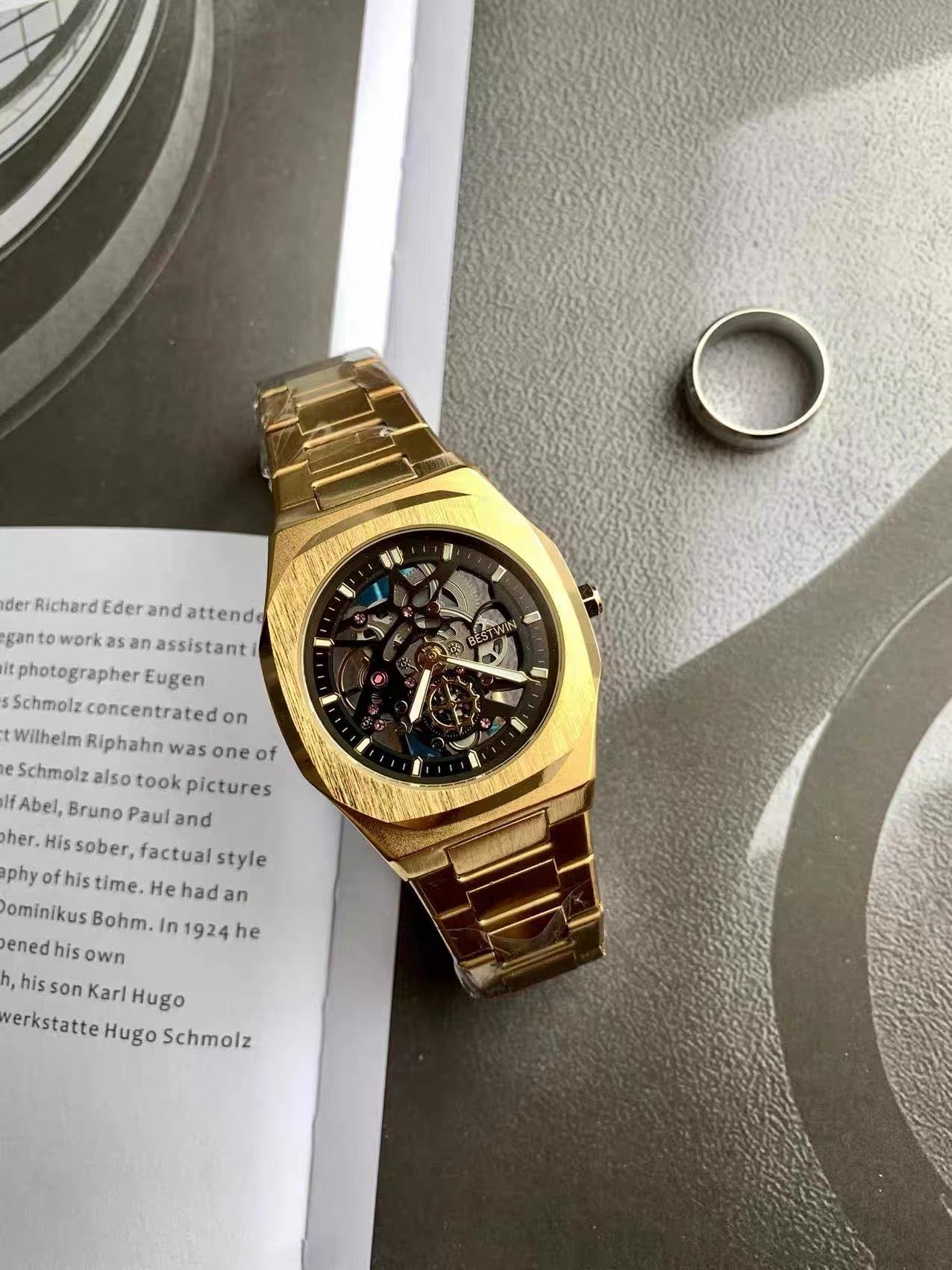 Montre squelette